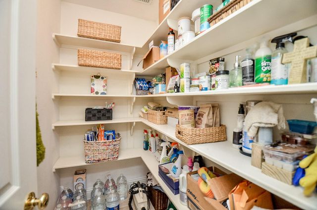 4901 E Columbary Drive, Rosenberg, TX 77471