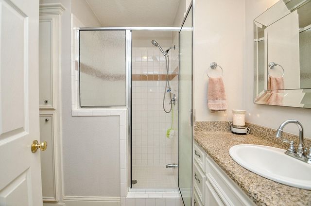 4901 E Columbary Drive, Rosenberg, TX 77471