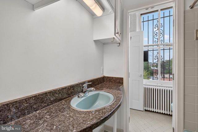312 D ST NE, Washington, DC 20002