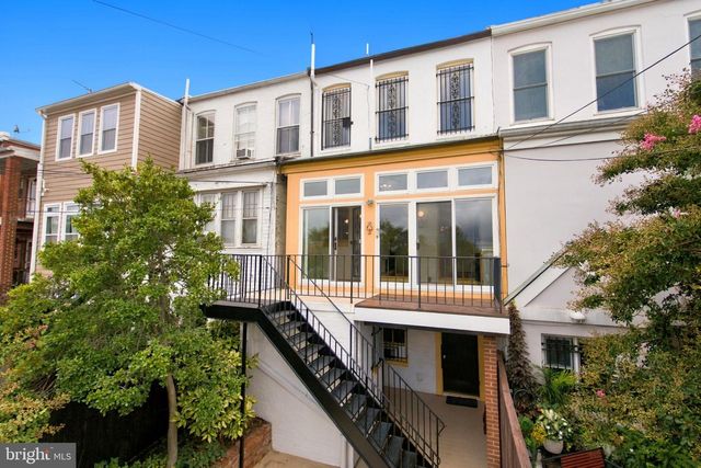 312 D ST NE, Washington, DC 20002