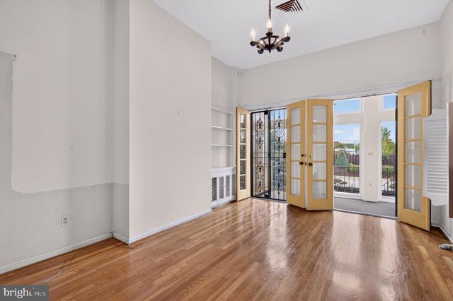 312 D ST NE, Washington, DC 20002