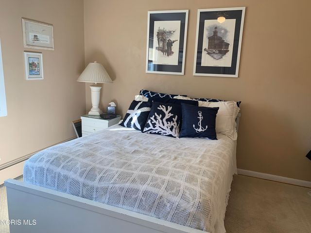 5930 N River Road, Waterville, OH 43566