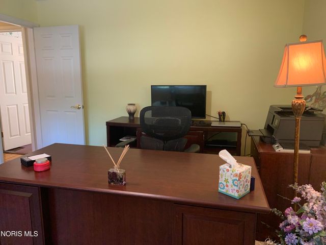 5930 N River Road, Waterville, OH 43566