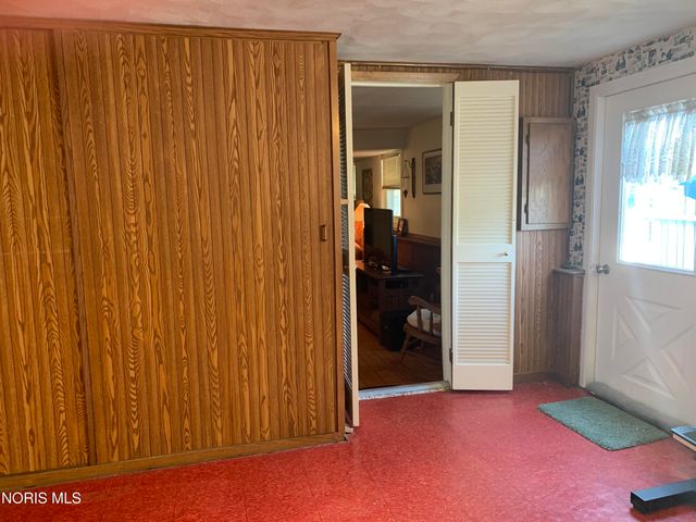 5930 N River Road, Waterville, OH 43566