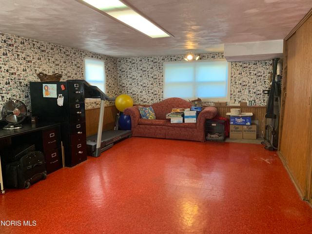 5930 N River Road, Waterville, OH 43566