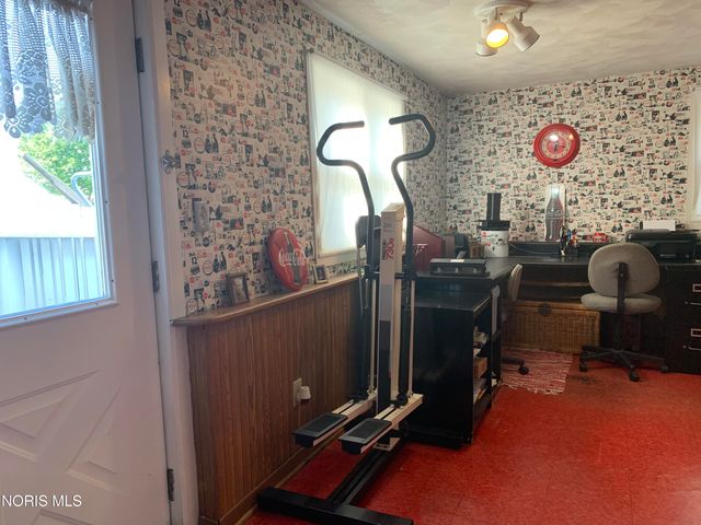 5930 N River Road, Waterville, OH 43566