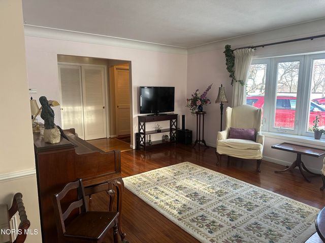 5930 N River Road, Waterville, OH 43566