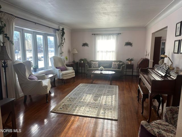 5930 N River Road, Waterville, OH 43566