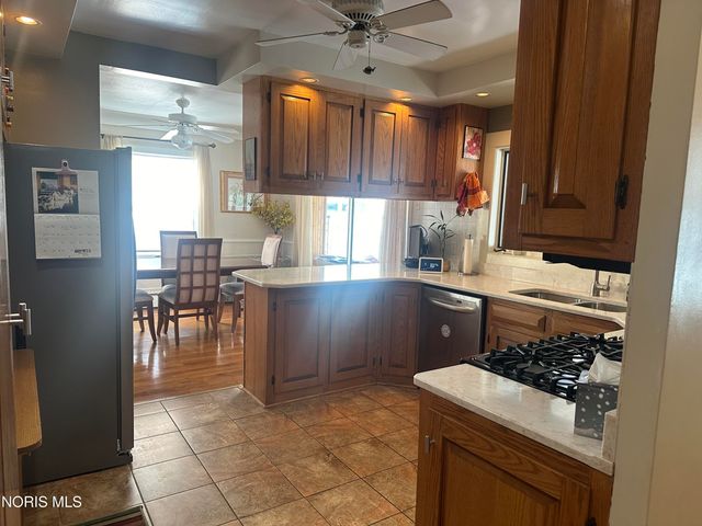 5930 N River Road, Waterville, OH 43566