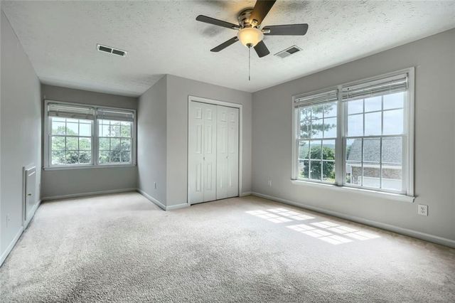 8100 Greens Mill Way, Loganville, GA 30052