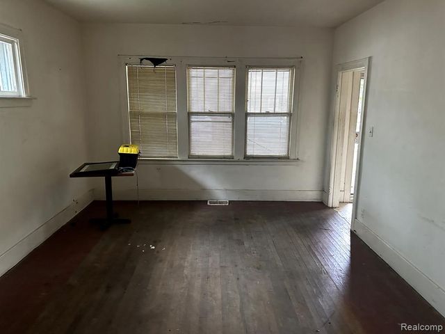 3950 Cadieux Road, Detroit, MI 48224