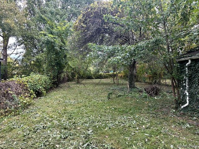 3950 Cadieux Road, Detroit, MI 48224