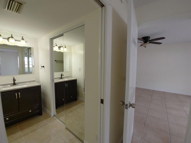 801 SE Central Parkway 7, Stuart, FL 34994