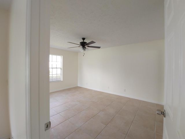 801 SE Central Parkway 7, Stuart, FL 34994