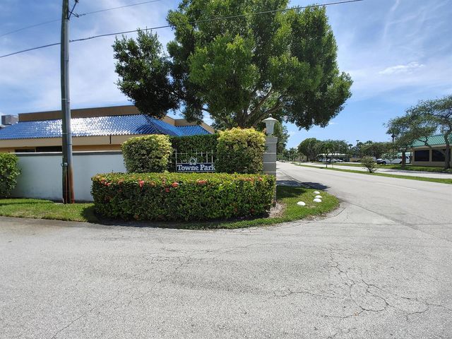801 SE Central Parkway 7, Stuart, FL 34994
