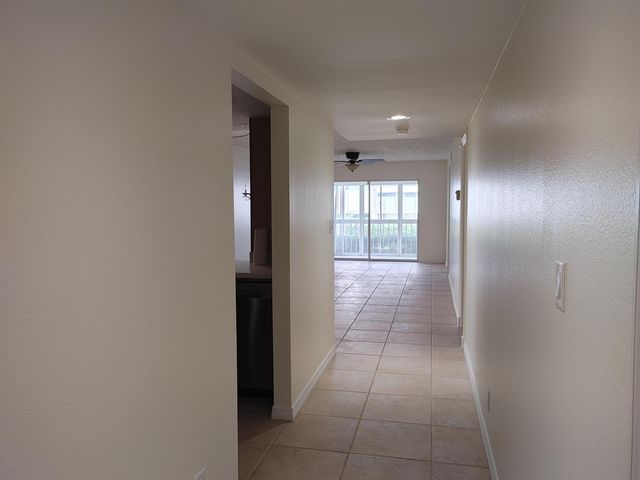 801 SE Central Parkway 7, Stuart, FL 34994