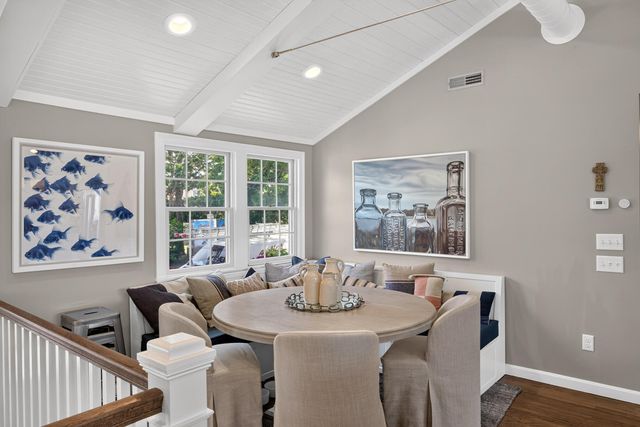 33 Harbor View Road, Harwich Port, MA 02646