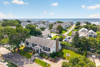 33 Harbor View Road, Harwich Port, MA 02646