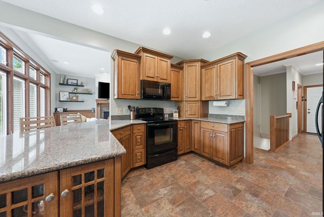 8630 N 000th Road, Decatur, IN 46733