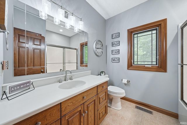 8630 N 000th Road, Decatur, IN 46733