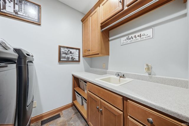 8630 N 000th Road, Decatur, IN 46733