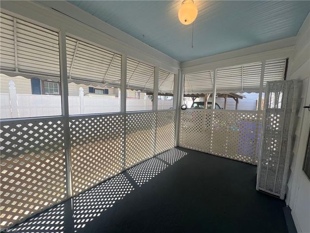 3053 Tree Chop RD, Norfolk, VA 23513