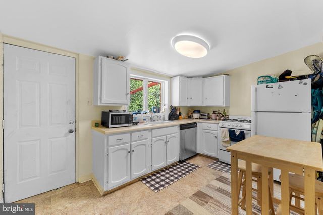 151 FOUNTAIN ST, Philadelphia, PA 19127