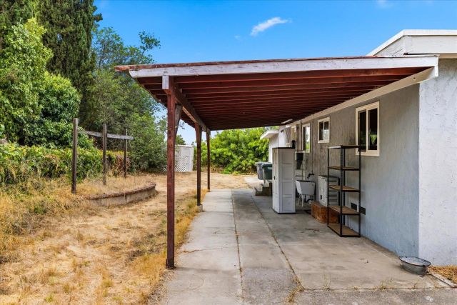 10051 Casa De Oro Blvd, Spring Valley, CA 91977