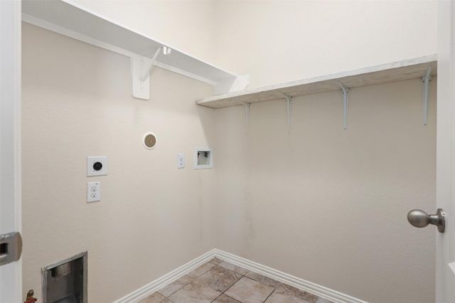 12609 Pirate Bend Drive, Texas City, TX 77568