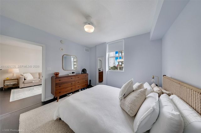 115 SW 11th St 505, Miami, FL 33130