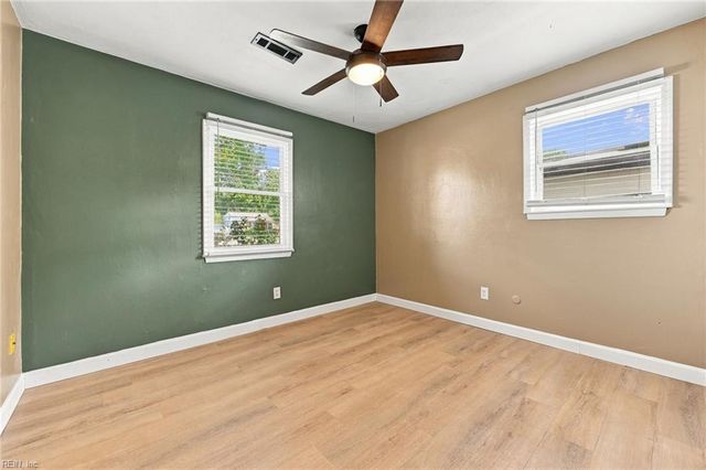 3725 Forest Glen RD, Virginia Beach, VA 23452