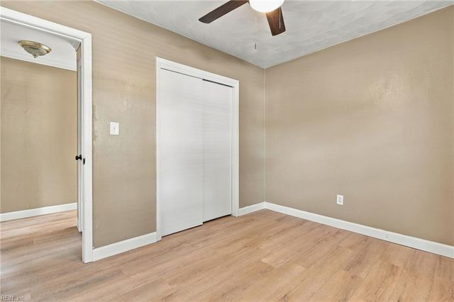 3725 Forest Glen RD, Virginia Beach, VA 23452