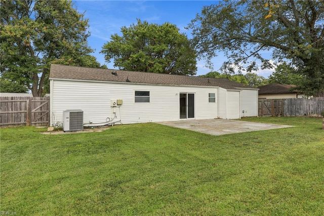 3725 Forest Glen RD, Virginia Beach, VA 23452