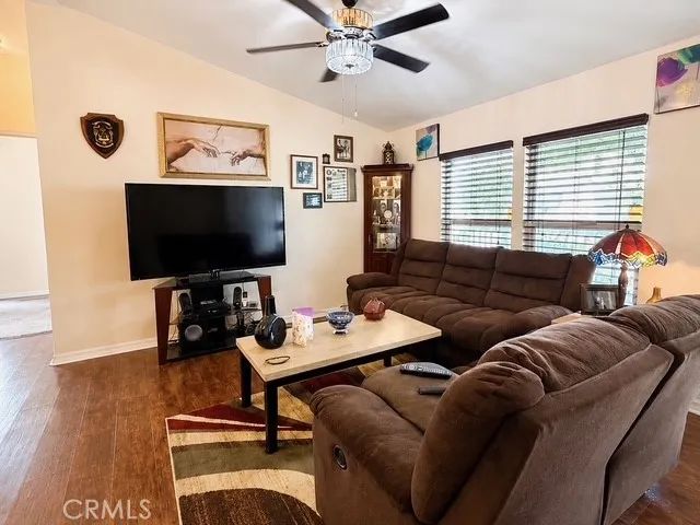 29021 Bouquet Canyon 317, Saugus, CA 91390