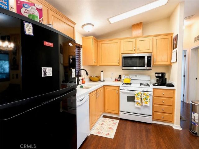 29021 Bouquet Canyon 317, Saugus, CA 91390