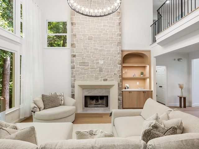 4325 Landover Way, Suwanee, GA 30024