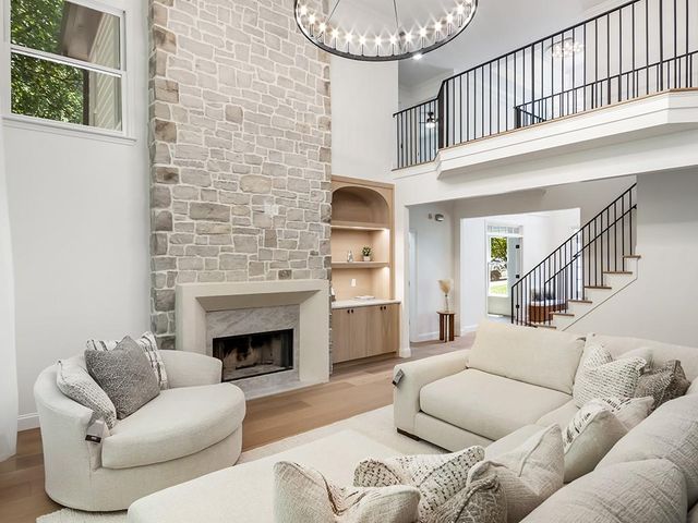 4325 Landover Way, Suwanee, GA 30024