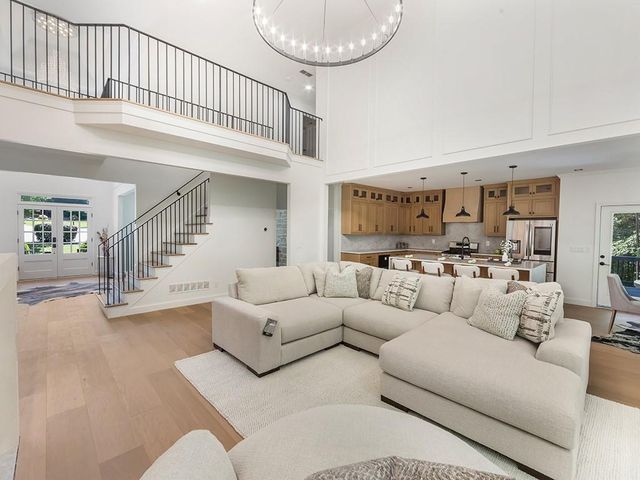 4325 Landover Way, Suwanee, GA 30024