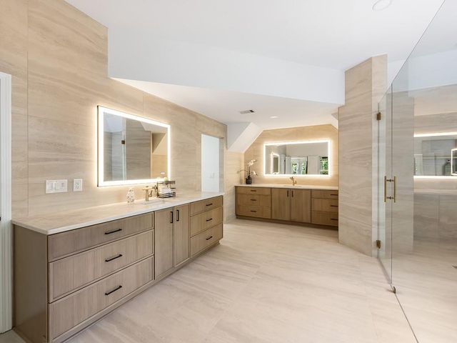 4325 Landover Way, Suwanee, GA 30024