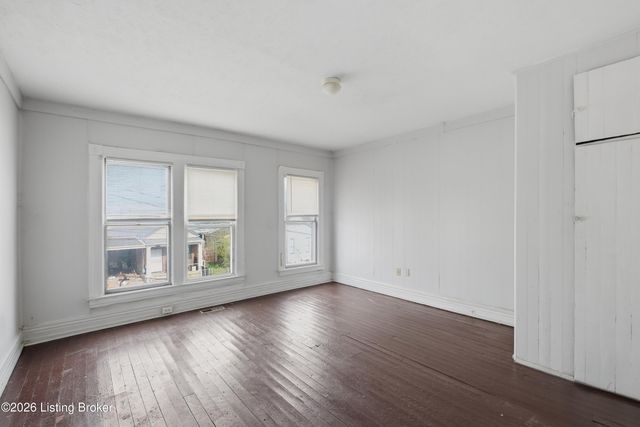 349 N 23rd St, Louisville, KY 40212