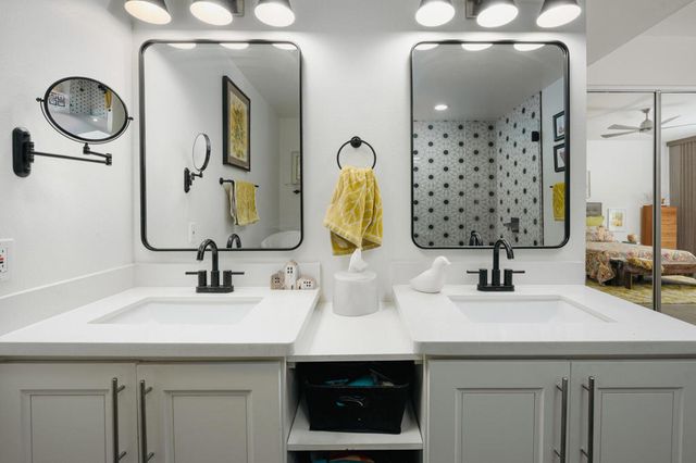 338 Desert Lakes Drive, Palm Springs, CA 92264