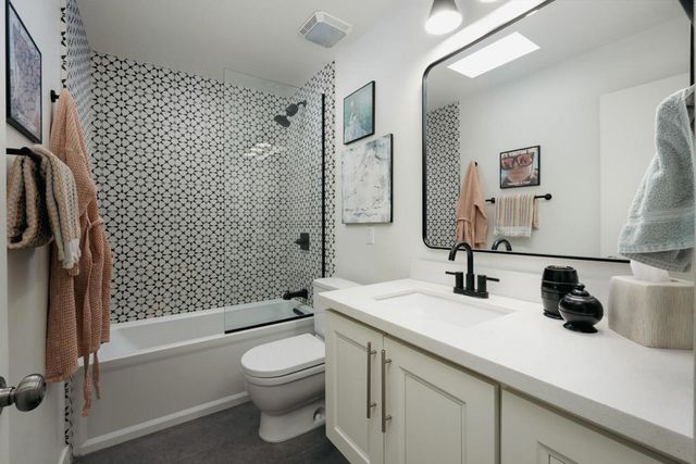 338 Desert Lakes Drive, Palm Springs, CA 92264