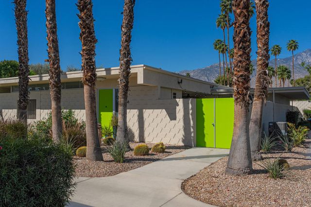 338 Desert Lakes Drive, Palm Springs, CA 92264