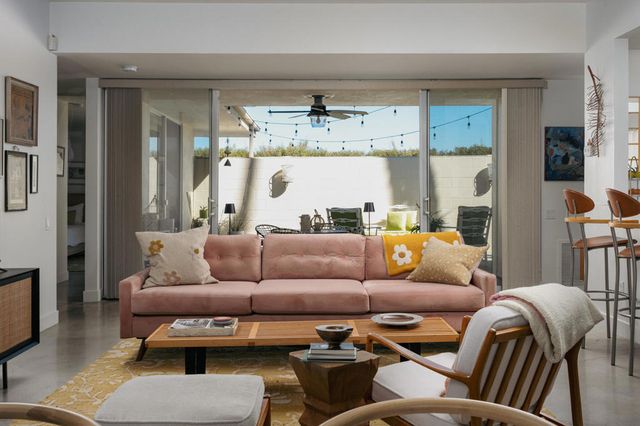 338 Desert Lakes Drive, Palm Springs, CA 92264