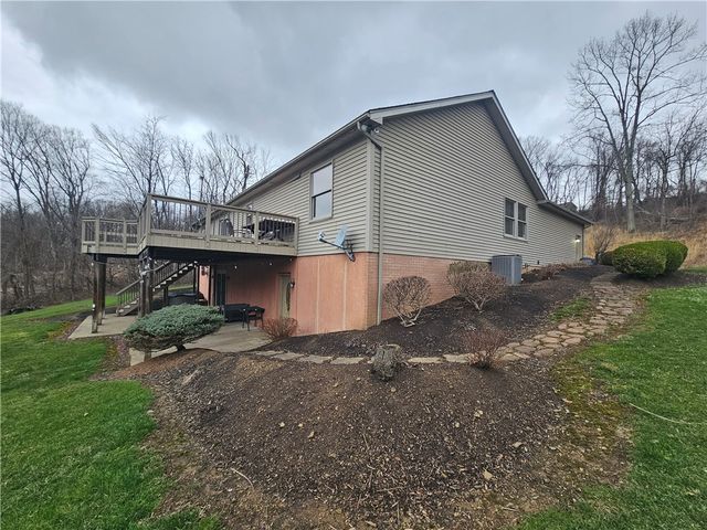 225 Profio Rd, Cecil, PA 15057