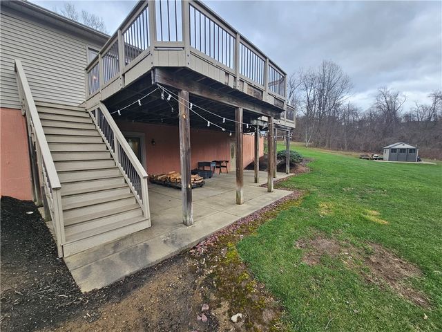 225 Profio Rd, Cecil, PA 15057