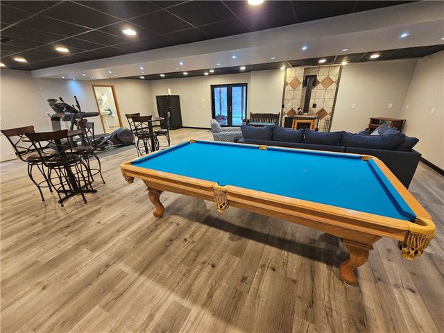 225 Profio Rd, Cecil, PA 15057