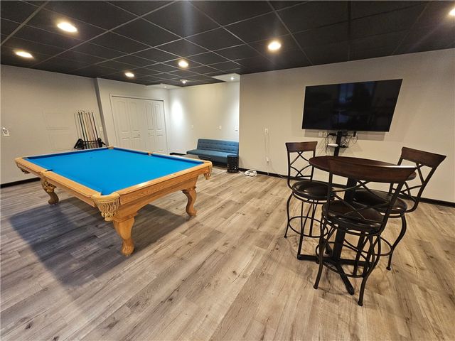 225 Profio Rd, Cecil, PA 15057