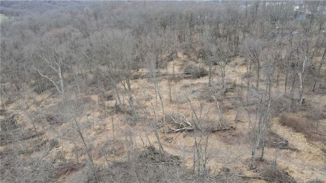 225 Profio Rd, Cecil, PA 15057