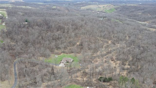 225 Profio Rd, Cecil, PA 15057